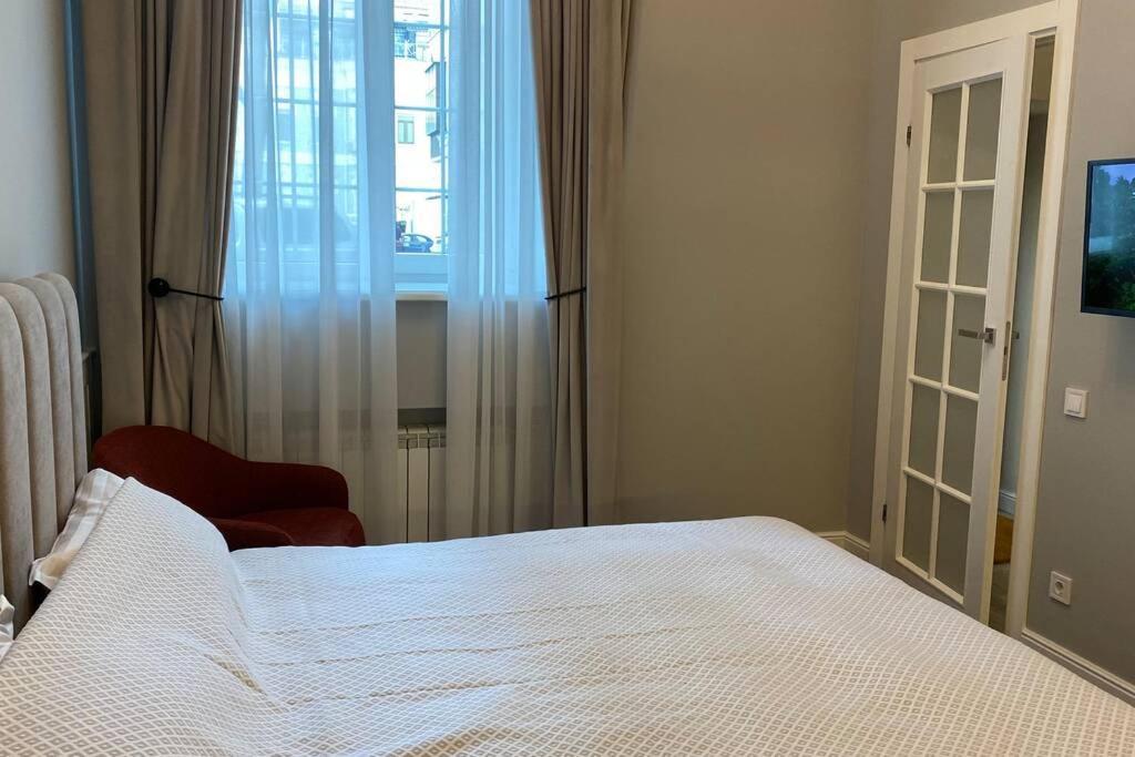 Hidden Gem With Its Own Private Entry At Lypky Διαμέρισμα Κίεβο Εξωτερικό φωτογραφία